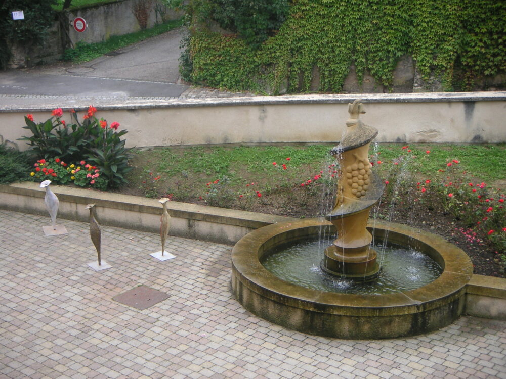 Fontaine du parvis de la mairie de Plappeville