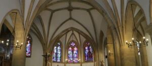 Lustres de l'église